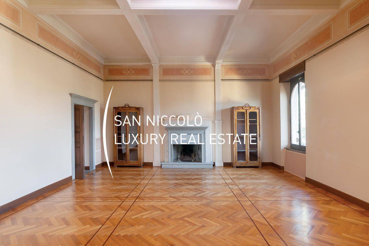 5 bedrooms Penthouse in Florence, Italy No. 214227