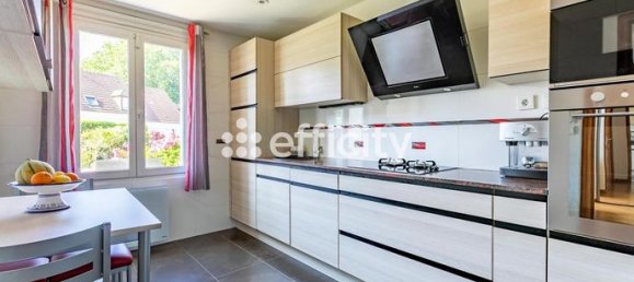 4 bedrooms House in Senlis, France No. 303460 4