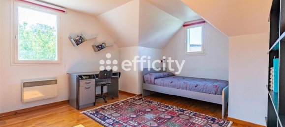 4 bedrooms House in Senlis, France No. 303460 7