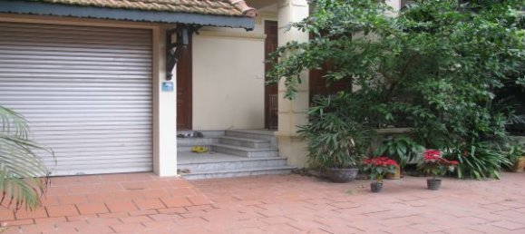 Villa de 4 dormitorios en Tay Ho, Vietnam No. 6698 2