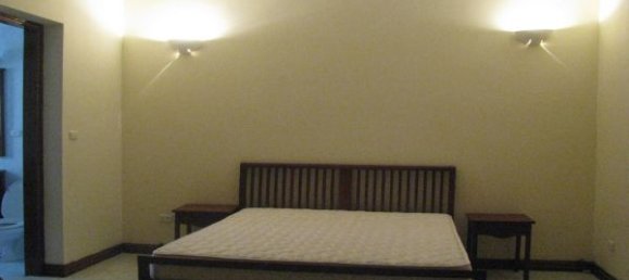 Villa de 4 dormitorios en Tay Ho, Vietnam No. 6698 9