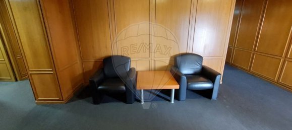 268m² Office in Lisbon, Portugal No. 181325 14