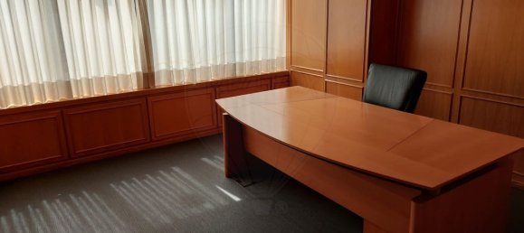 268m² Office in Lisbon, Portugal No. 181325 2