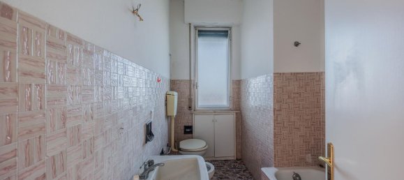 4 rooms Apartment in Siena, Italy No. 67402 14