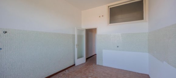 4 rooms Apartment in Siena, Italy No. 67402 32