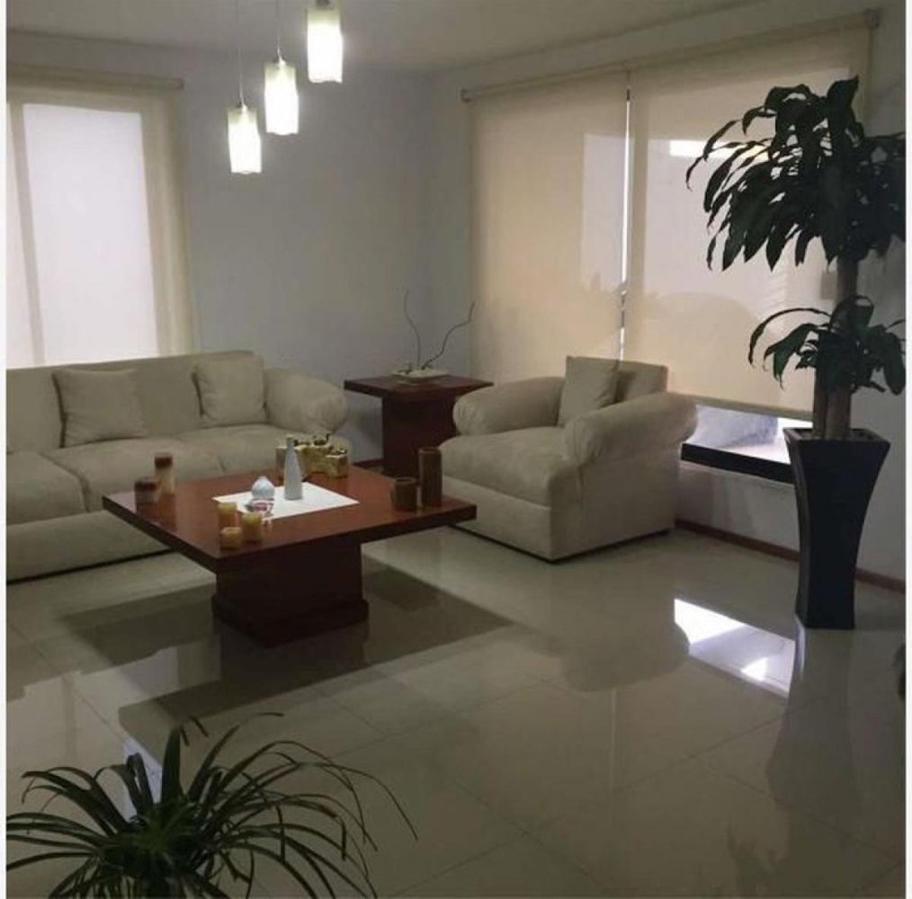 4 bedrooms House in Tlalnepantla, Mexico No. 219489