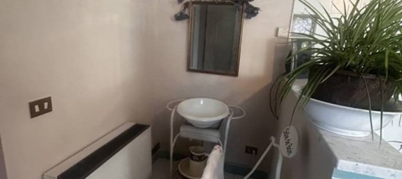 Casa de 8 habitaciónes en Cerrione, Italy No. 201237 4