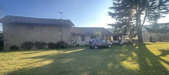 Casa de 8 habitaciónes en Cerrione, Italy No. 201237 39