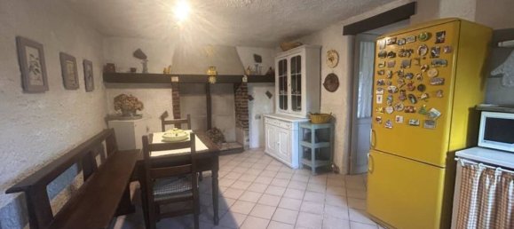 Casa de 8 habitaciónes en Cerrione, Italy No. 201237 49