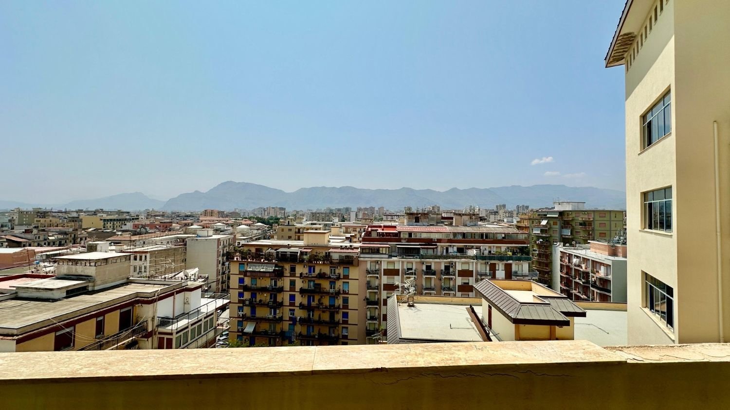 Квартира с 7 спальнями в Палермо, Италия № 331692