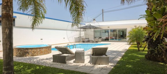 5 غرف نوم منزل في Calvao, Portugal رقم 18476 16