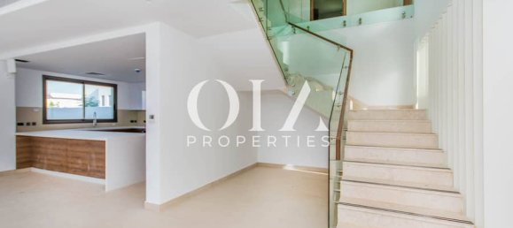 3 bedrooms Villa in Yas Island, UAE No. 17510 10