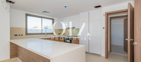 3 bedrooms Villa in Yas Island, UAE No. 17510 8