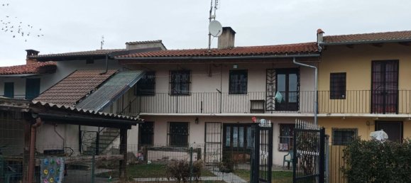 7 rooms Apartment in Cavour, Italy No. 47209 2