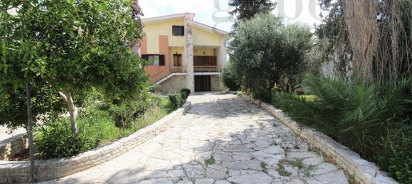 Вилла с 10 комнатами в Copertino, Италия № 7940 28