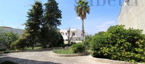 Вилла с 10 комнатами в Copertino, Италия № 7940 26