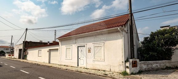 4 bedrooms House in Marinha Grande, Portugal No. 23689 2