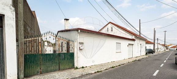 4 bedrooms House in Marinha Grande, Portugal No. 23689 7