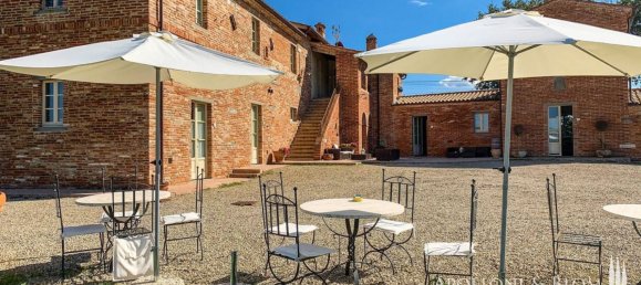 12 غرف نوم منزل في Foiano della Chiana, Italy رقم 56934 11