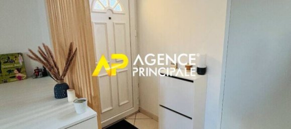 3 bedrooms House in Bezons, France No. 133359 12