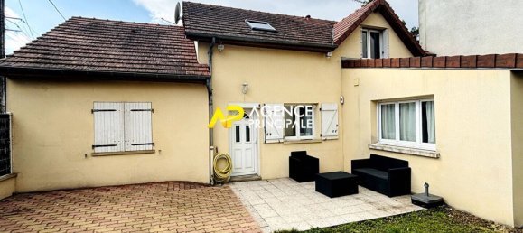 3 bedrooms House in Bezons, France No. 133359 8