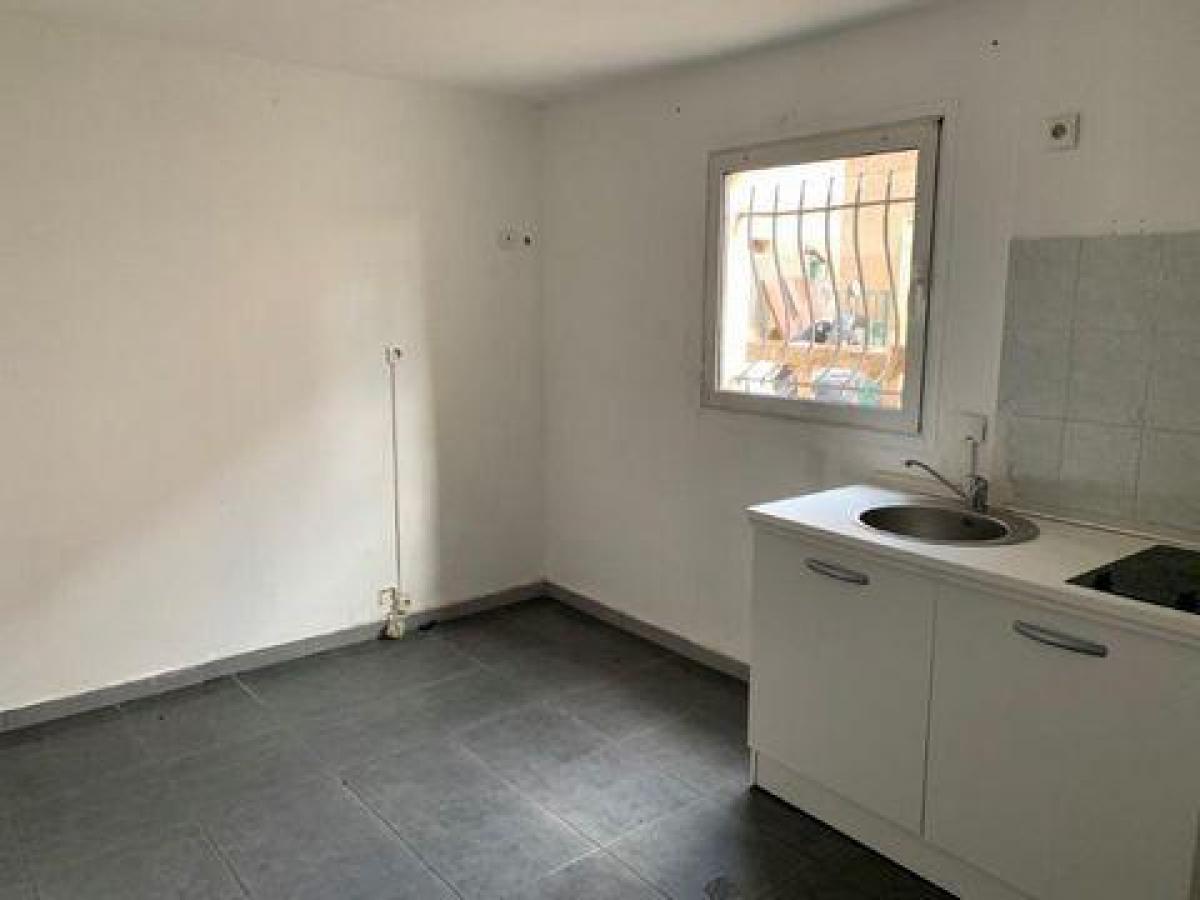 Studio in the Condo in Vitrolles, France No. 16424