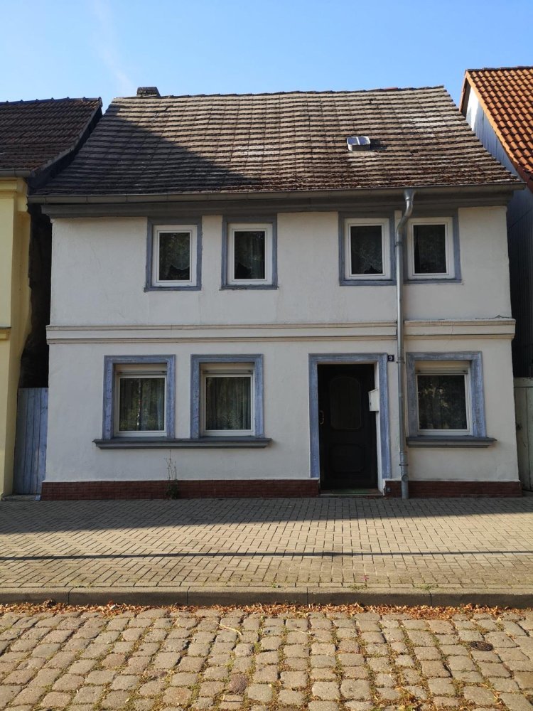 Casa de 6 dormitorios en Anhalt-Bitterfeld, Germany No. 287409