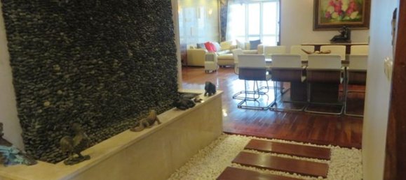 4 bedrooms Apartment in Tay Ho, Vietnam No. 4484 2