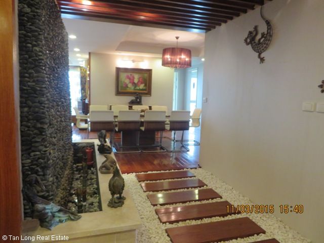 4 bedrooms Apartment in Tay Ho, Vietnam No. 4484