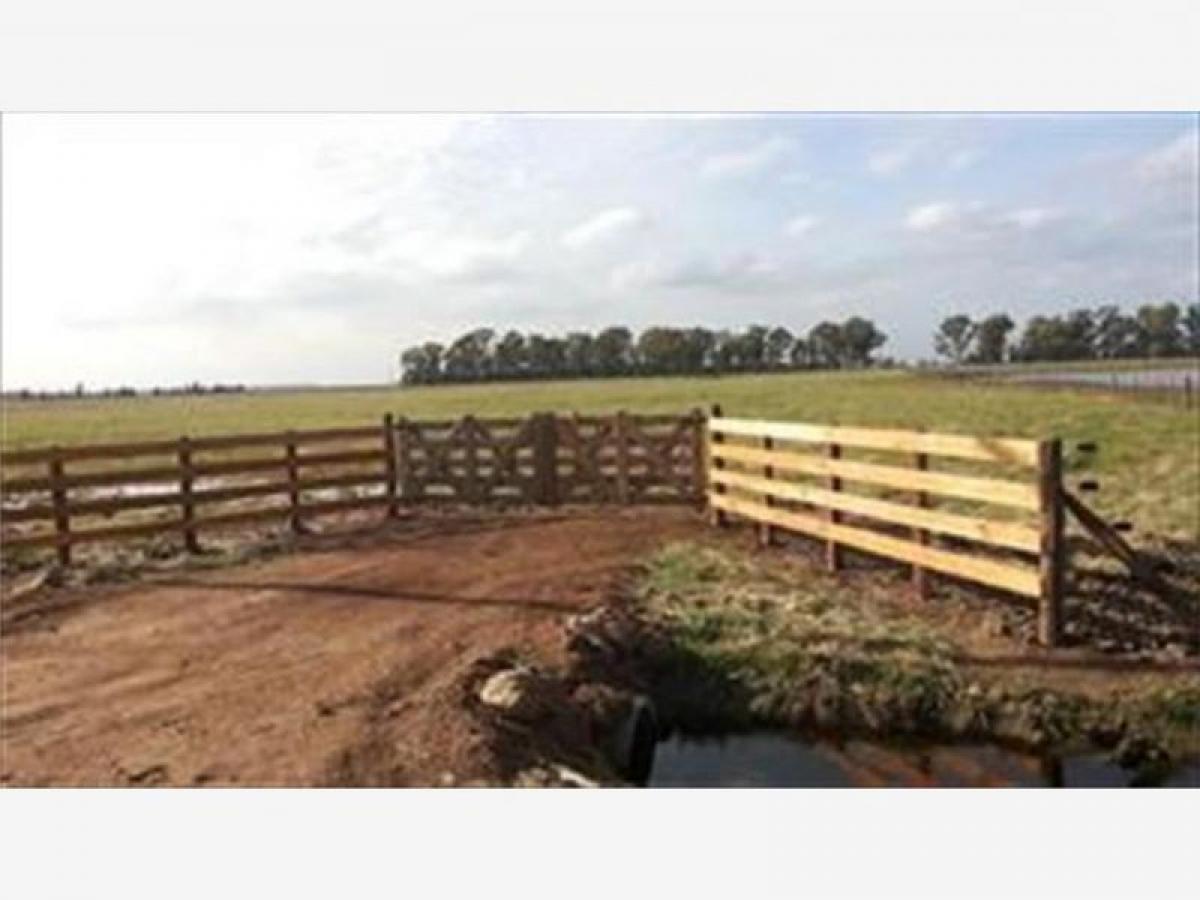  Land in Buenos Aires, Argentina No. 113249