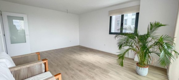 4 bedrooms Apartment in Valencia, Spain No. 15103 5