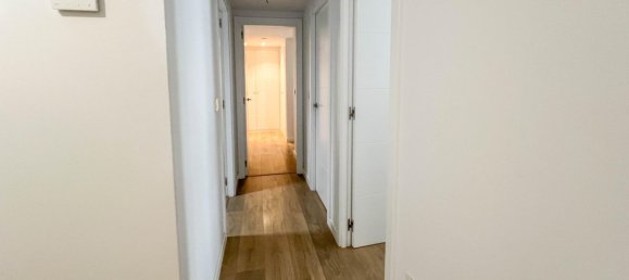 4 bedrooms Apartment in Valencia, Spain No. 15103 21