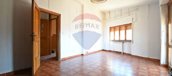 6 chambres Appartement à Macomer, Italy No. 381800 4