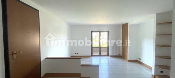 Apartamento T3 em Mozzate, Italy N.º 260158 2