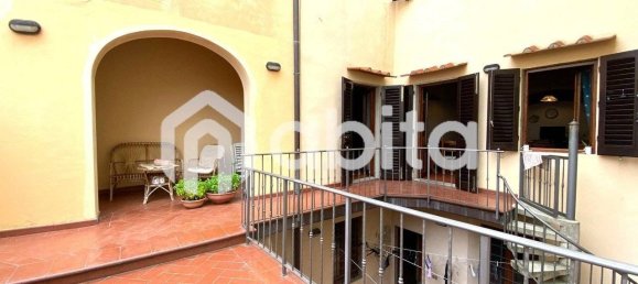 Apartamento de 3 dormitorios en Figline e Incisa Valdarno, Italy No. 375155 8
