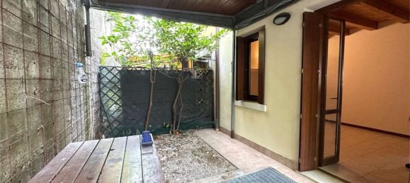 3 rooms Apartment in Soave, Italy No. 276468 13