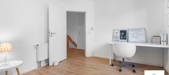 Oficina de 17 habitaciónes en Leer, Germany No. 242270 19