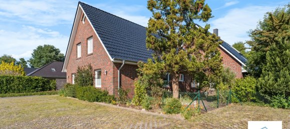 Oficina de 17 habitaciónes en Leer, Germany No. 242270 39