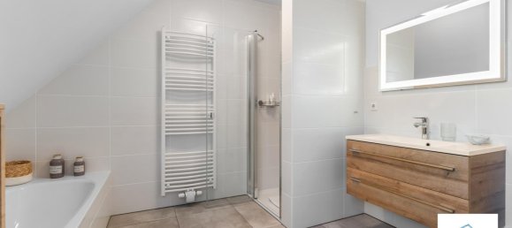 Oficina de 17 habitaciónes en Leer, Germany No. 242270 20