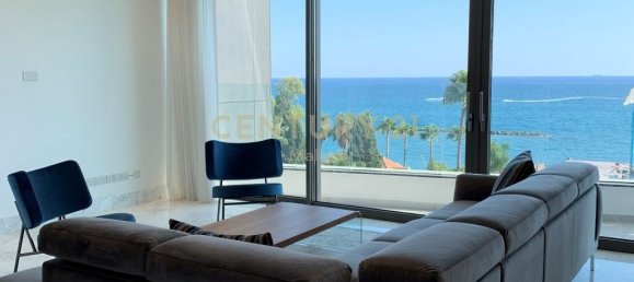 3 bedrooms Apartment in Germasogeia, Cyprus No. 720 5