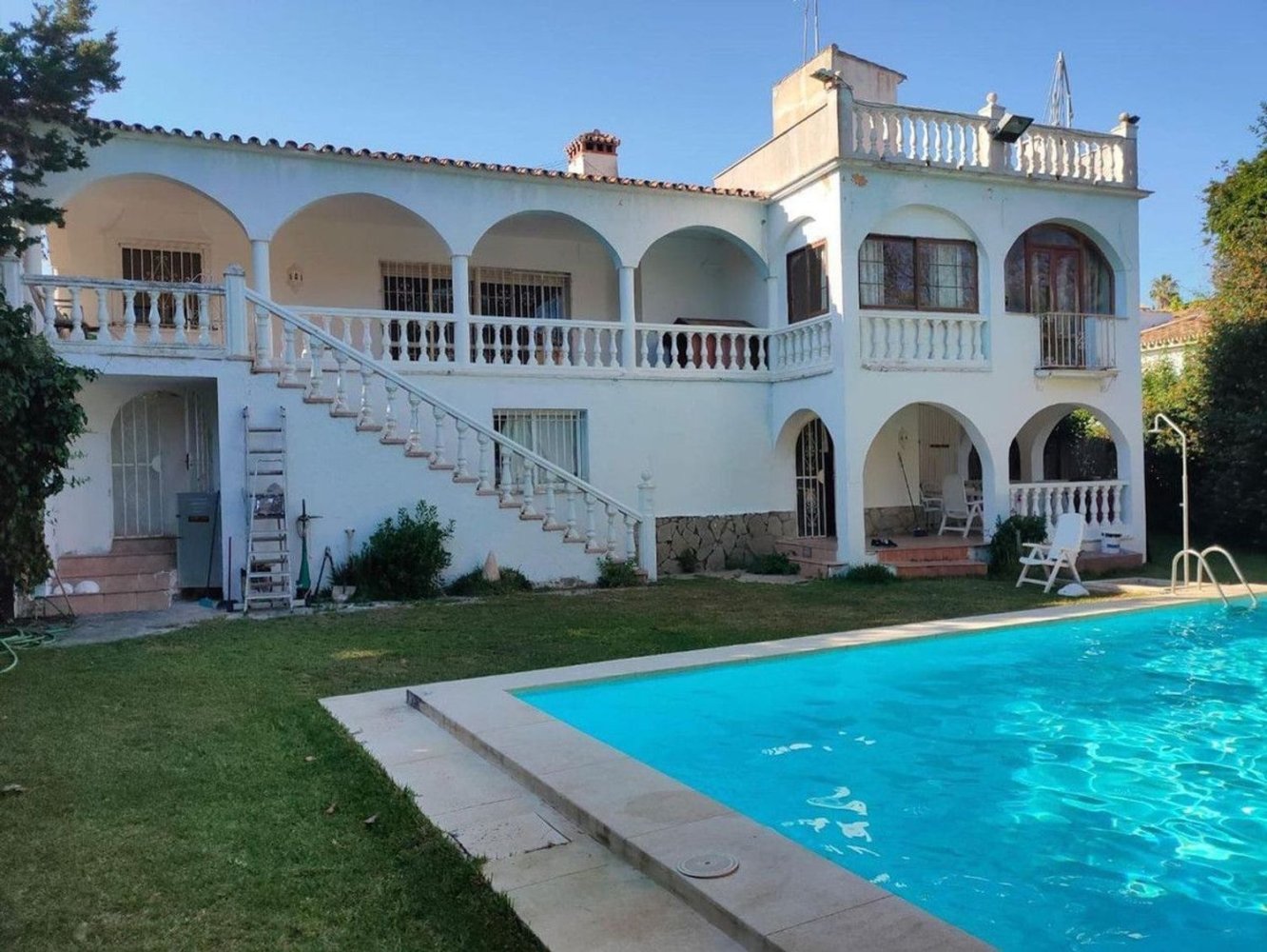 Casa de 5 dormitorios en Marbella, Spain No. 49227