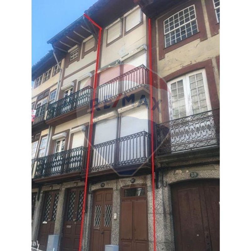 9 غرف نوم بناية في Guimaraes, Portugal رقم 44448