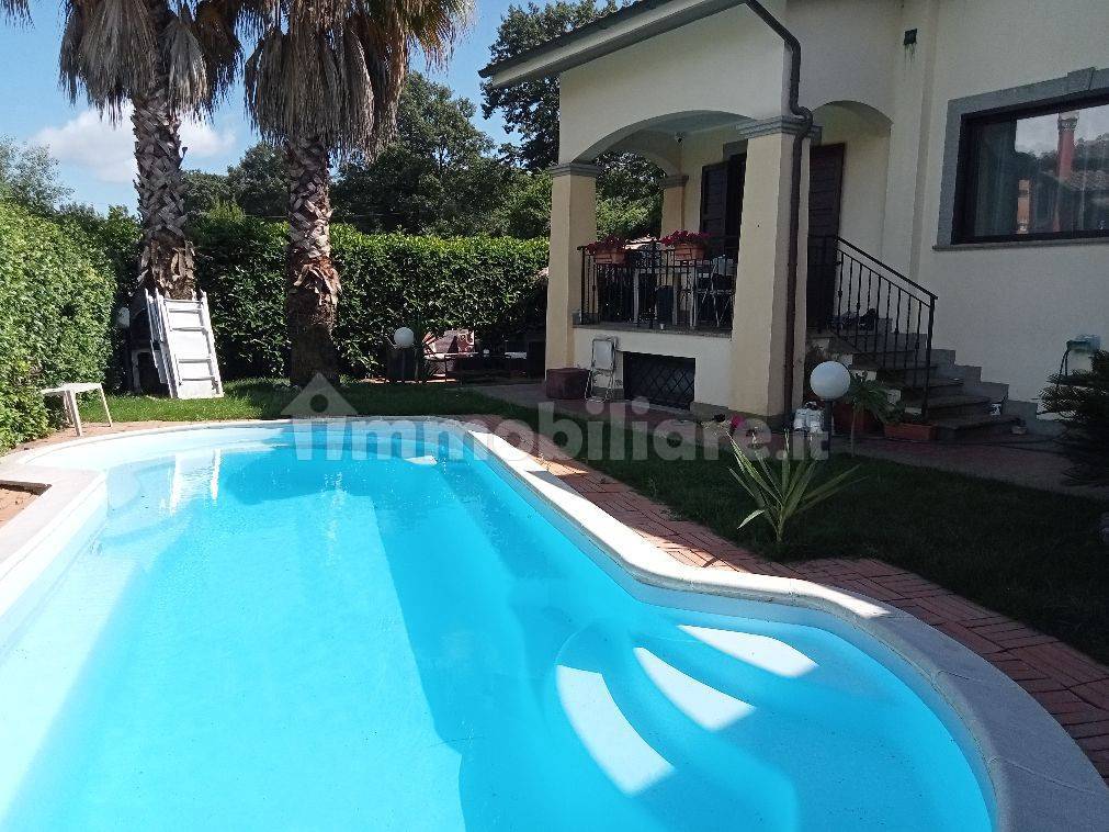 2 غرف نوم فيلا في Bracciano, Italy رقم 193351