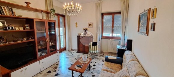 2-salle Appartement à Ferentino, Italy No. 293240 3