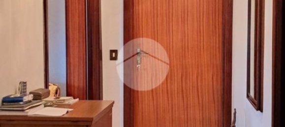 2-salle Appartement à Ferentino, Italy No. 293240 2