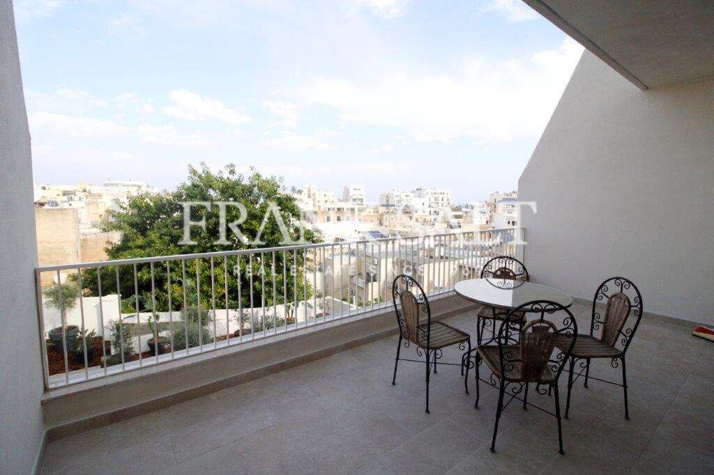 Квартира с 2 спальнями в Слима, Мальта № 10131