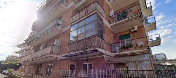 Квартира с 3 комнатами в Рим, Италия № 261481 7