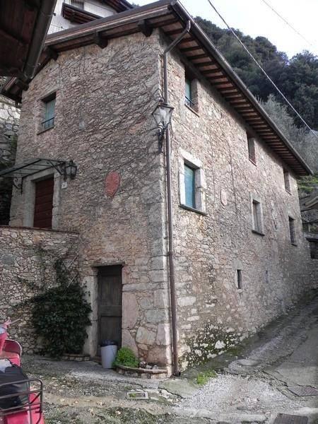 5 rooms House in Camaiore, Italy No. 32827