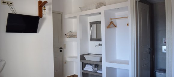 8 bedrooms Villa in Heraklion, Greece No. 77 15