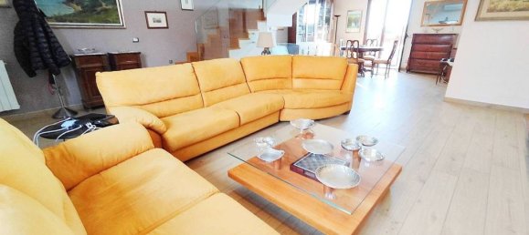 3 bedrooms Villa in Aci Castello, Italy No. 117742 10